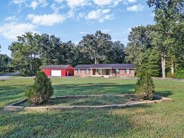 329 Dillon Street, Crossville, TN 38555