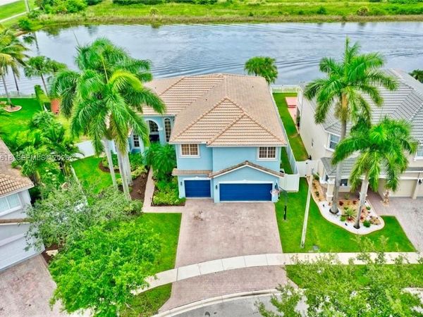 1580 SW 164th Ave , Pembroke Pines, FL 33027