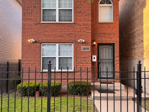 3858 W Grenshaw Street, Chicago, IL 60624