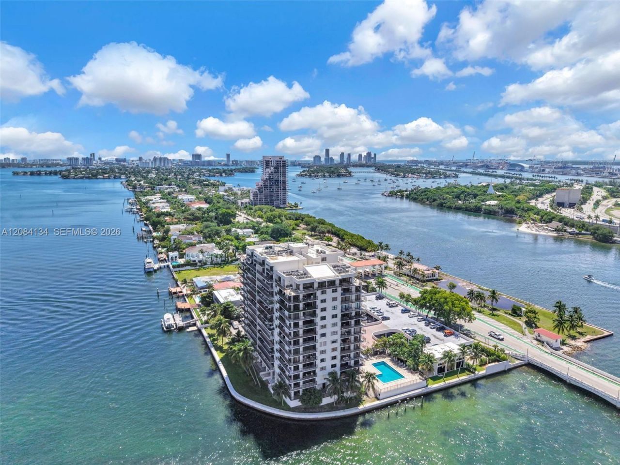 801 N Venetian Dr, Unit 1208, Miami, FL 33139 Photo