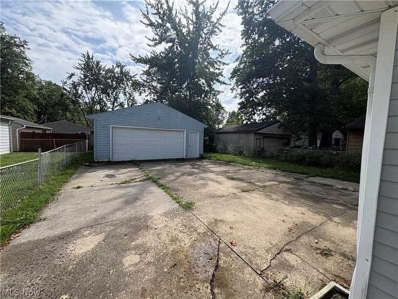 625 Delaware Avenue , Elyria, OH 44035 Photo 14