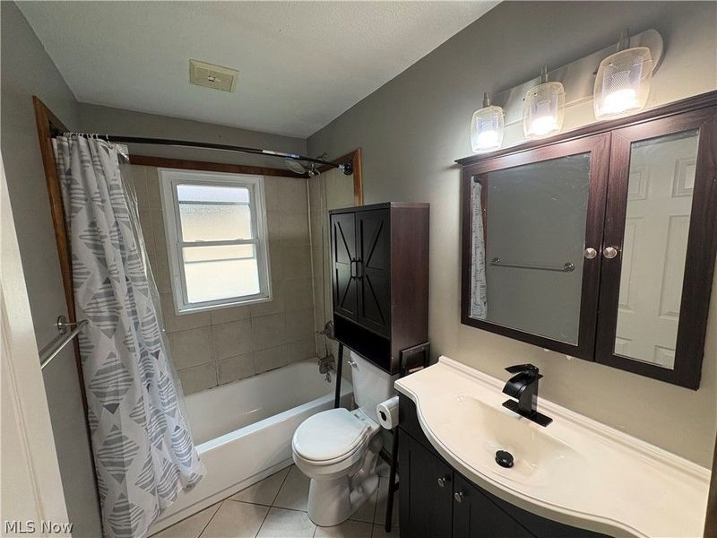 625 Delaware Avenue , Elyria, OH 44035 Photo 7