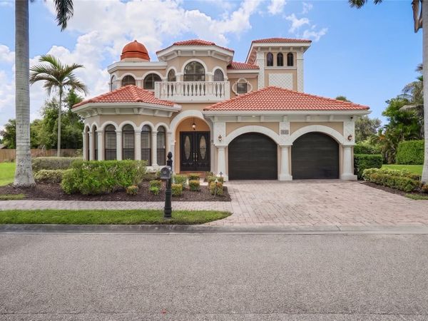 1650 ASSISI DRIVE , Unit 16, SARASOTA, FL 34231