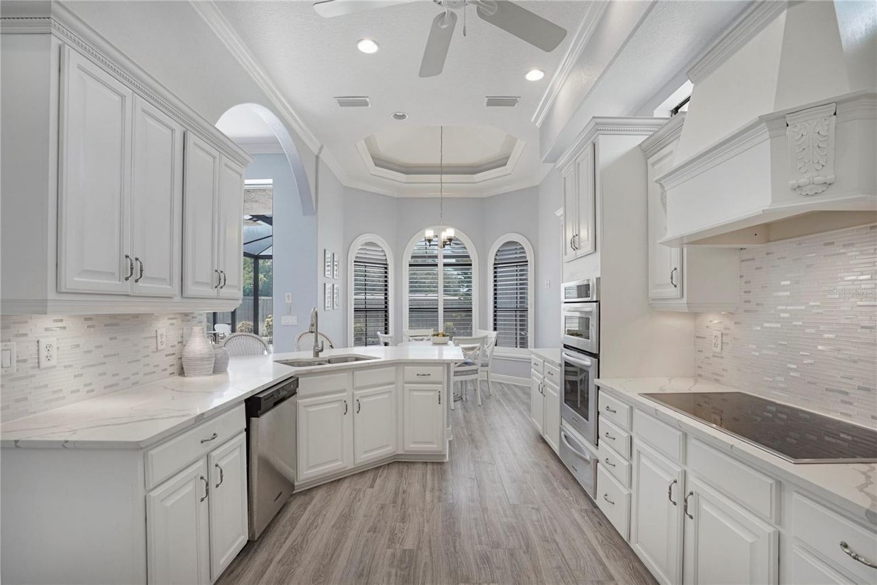 1650 Assisi Drive, Unit 16, Sarasota, FL 34231 Photo