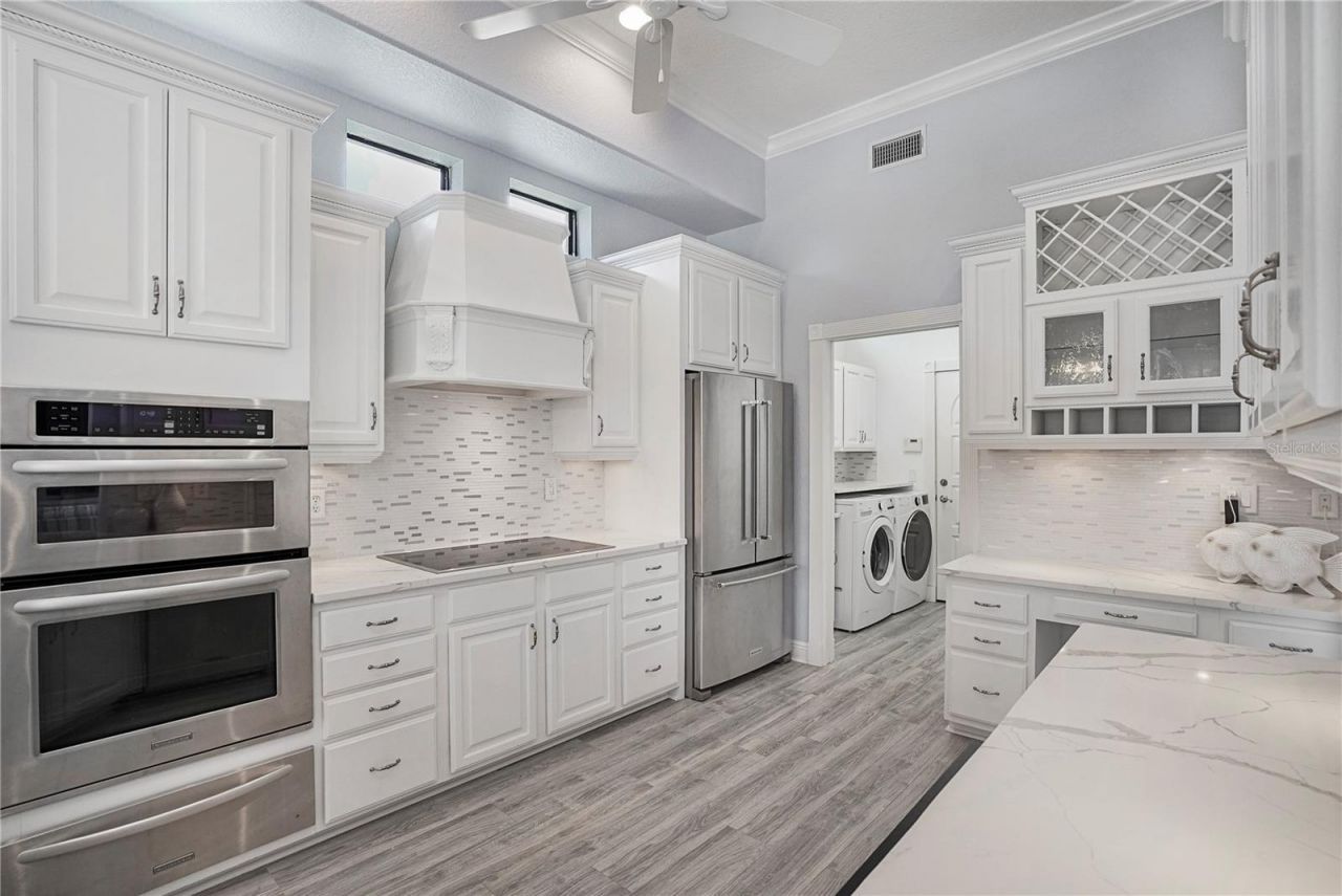 1650 Assisi Drive, Unit 16, Sarasota, FL 34231 Photo