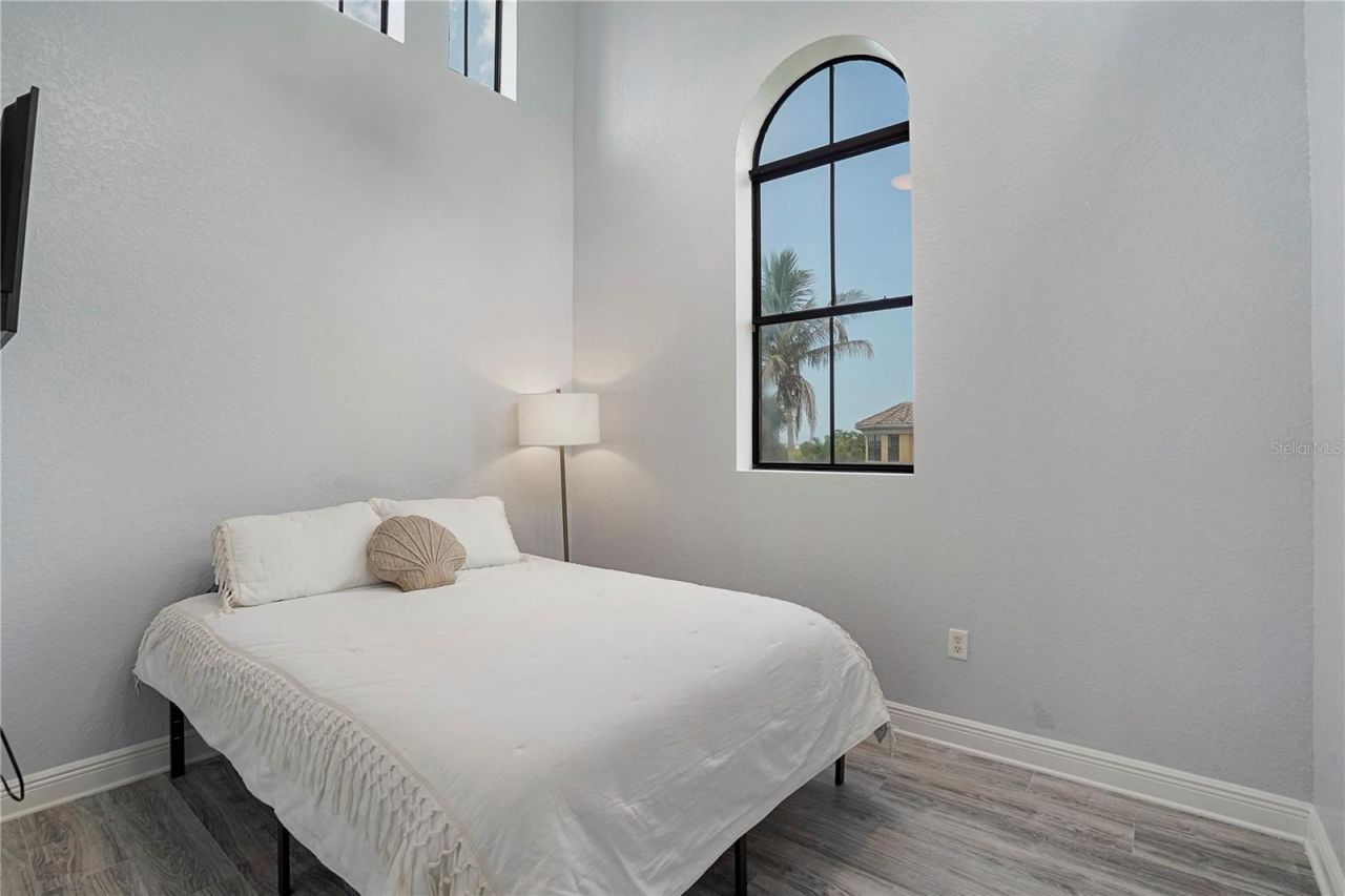 1650 Assisi Drive, Unit 16, Sarasota, FL 34231 Photo