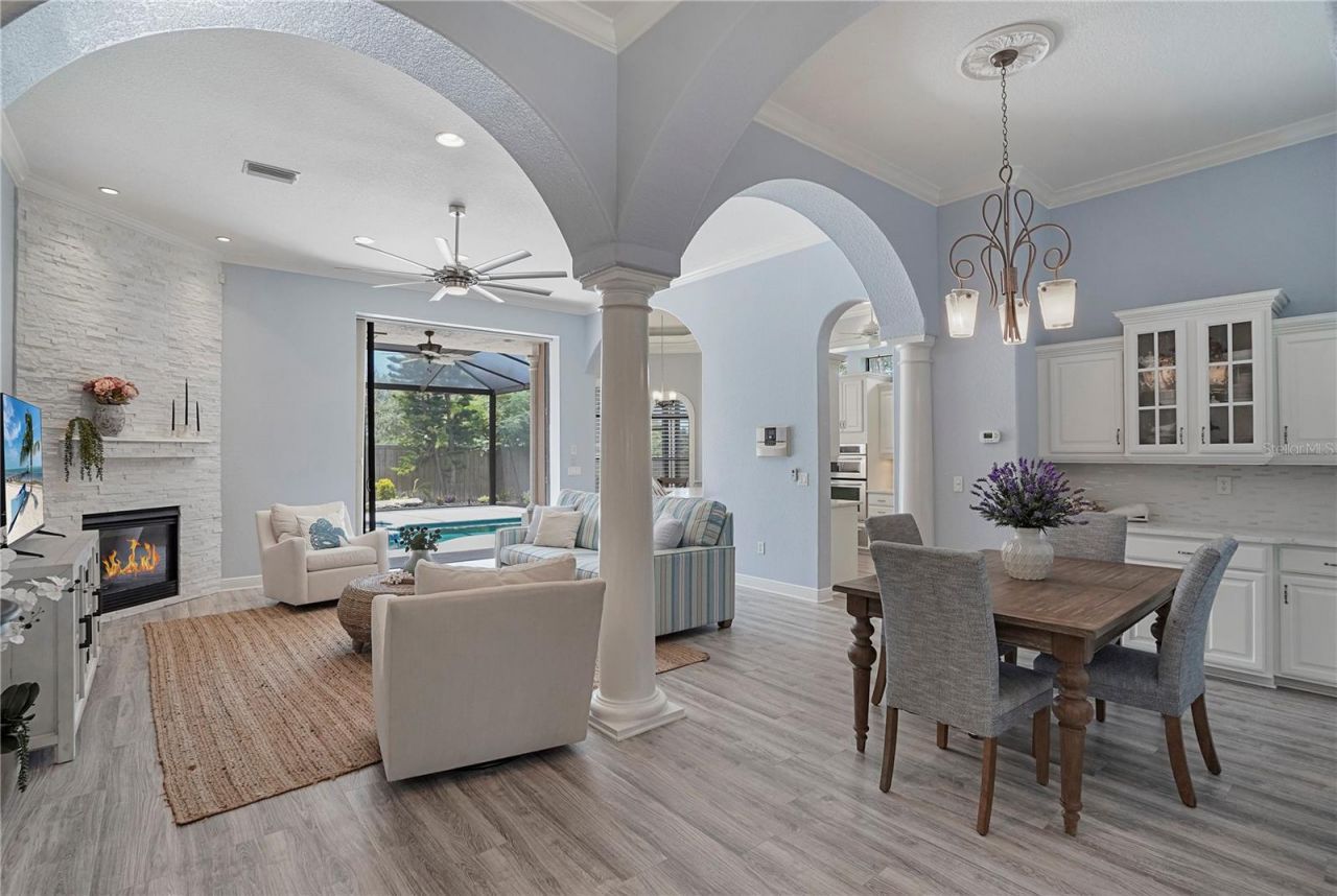 1650 Assisi Drive, Unit 16, Sarasota, FL 34231 Photo