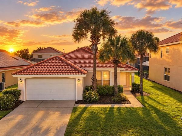 110 SARAGOSSA AVE , DAVENPORT, FL 33897