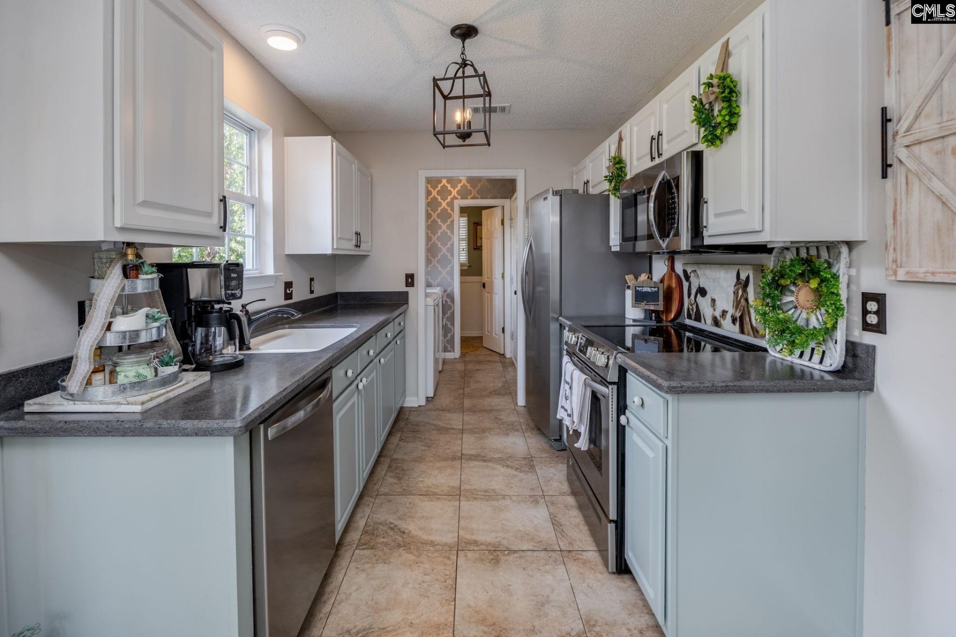 215 Village Walk Photo 11
