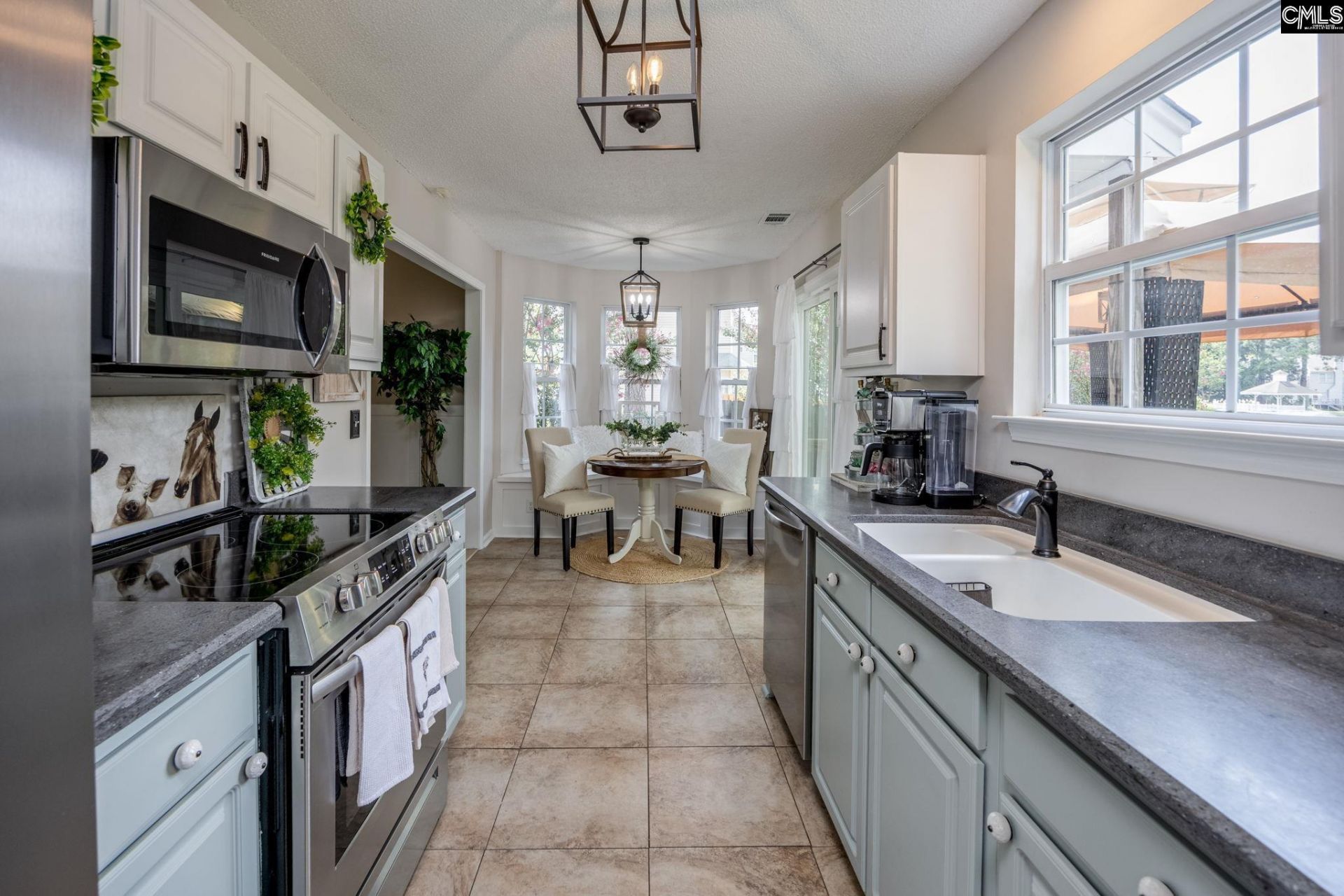 215 Village Walk Photo 12