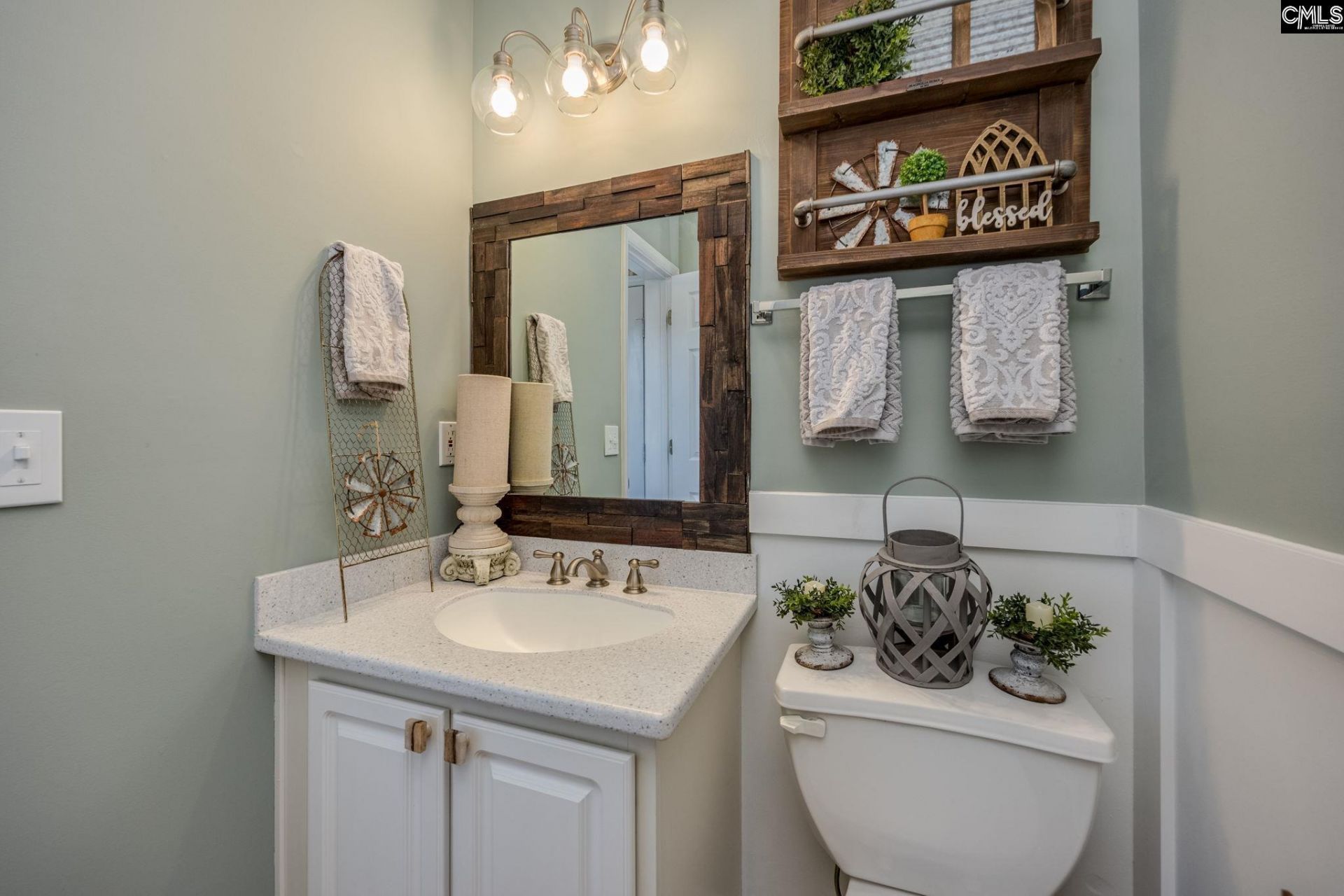215 Village Walk Photo 17