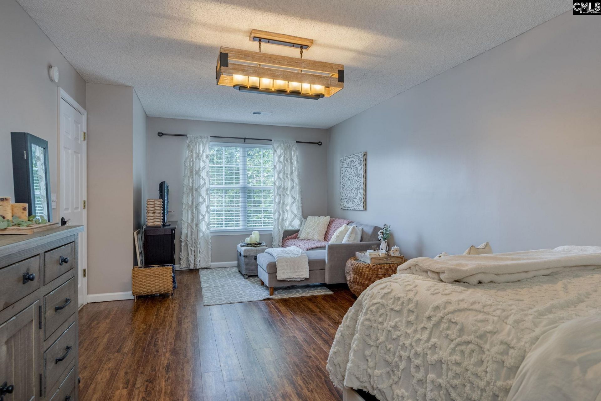 215 Village Walk Photo 21