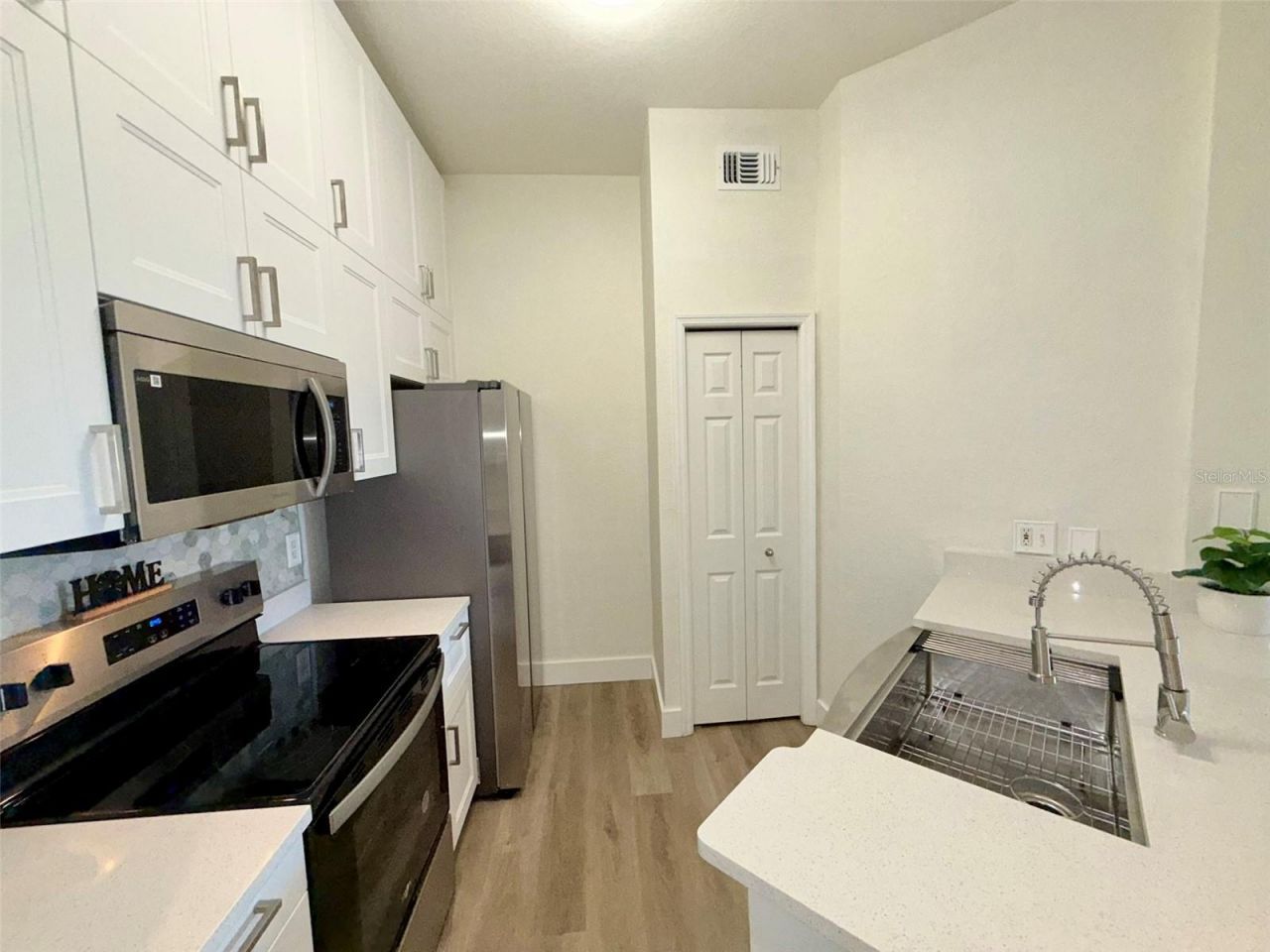 5152 Northridge Road, Unit 302, Sarasota, FL 34238 Photo