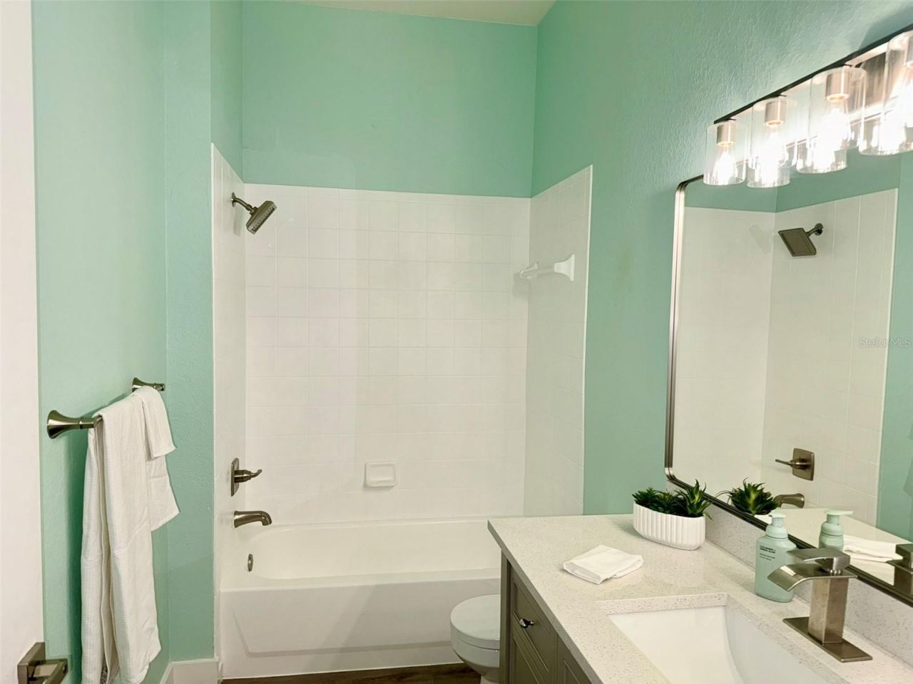 5152 Northridge Road, Unit 302, Sarasota, FL 34238 Photo
