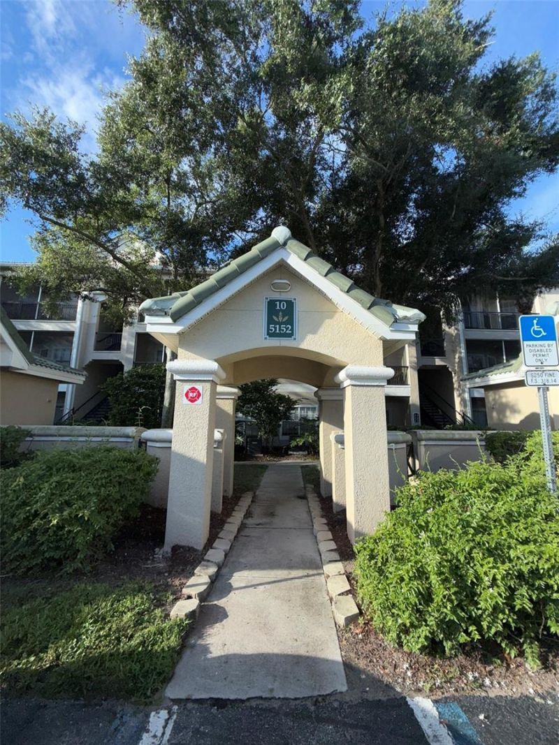 5152 Northridge Road, Unit 302, Sarasota, FL 34238 Photo
