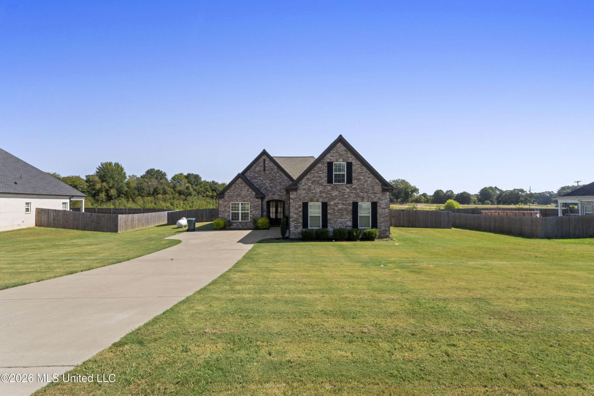 106 Ethelyn Smith Drive, Senatobia, MS 38668 Main Photo