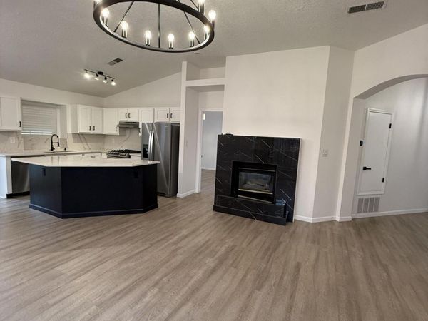 7616 Copperfield Drive NE, Albuquerque, NM 87109