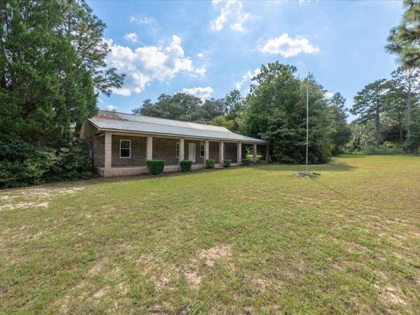 4568 Yellow Bluff Road, Crestview, FL 32539