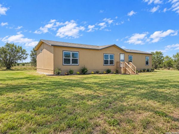 3041 FM 1333, Poteet, TX 78065