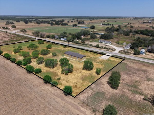 3041 FM 1333, Poteet, TX 78065