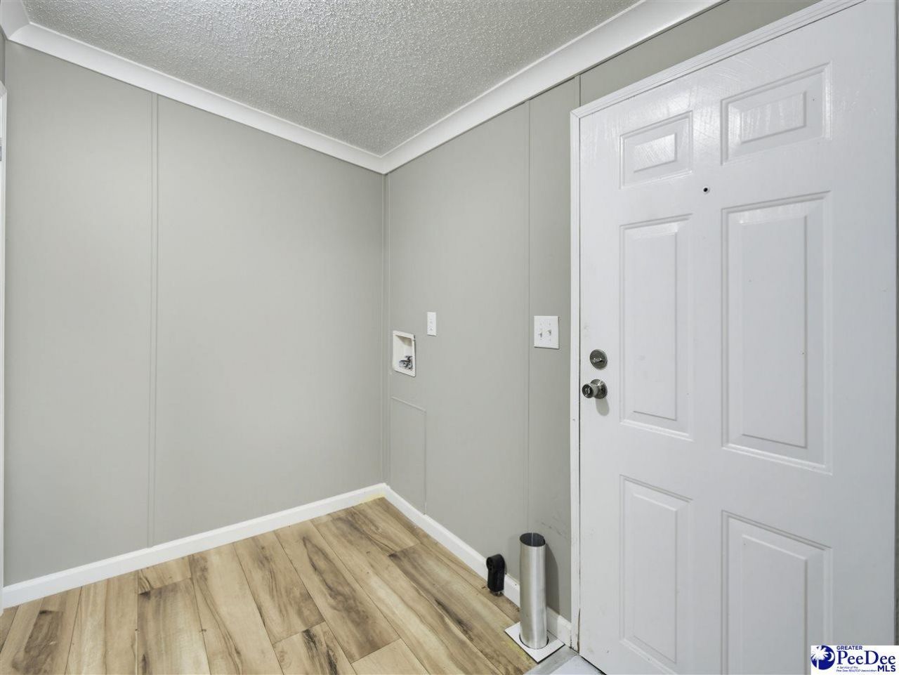 2906 Battery Park Dr Photo 13