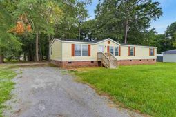 2906 Battery Park Dr photo 4