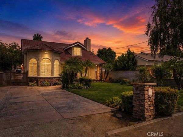 23549 Cherry, Newhall, CA 91321