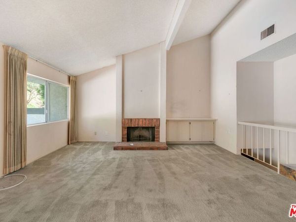 17105 Palisades Circle, Pacific Palisades, CA 90272