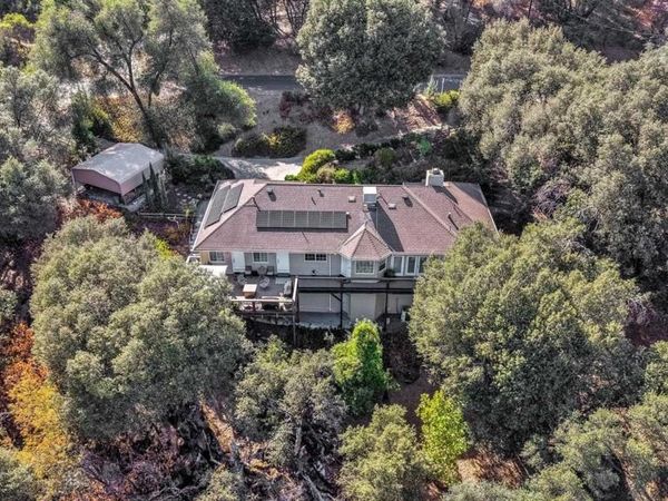 39309 Forest Park Ln, Oakhurst, CA 93644