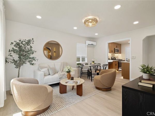 311 E Cummings Lane, Long Beach, CA 90805