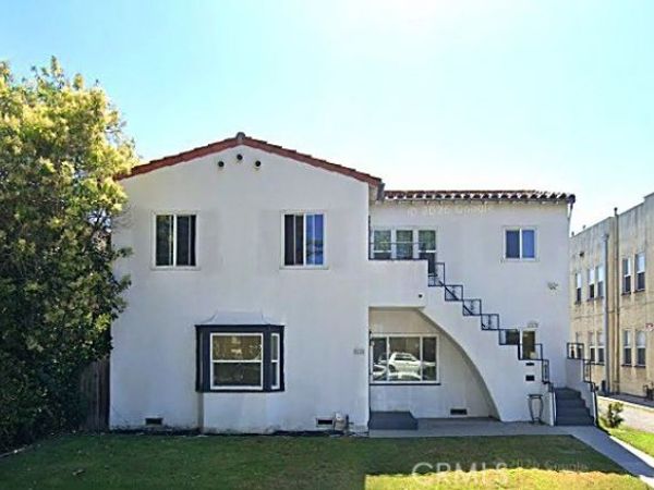 4228 8th Avenue, Los Angeles, CA 90008