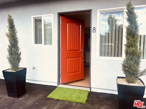 321 Lincoln Avenue, Unit 8, Glendale, CA 91205
