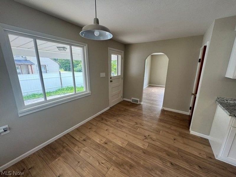 East Palestine, OH 44413 Photo 6