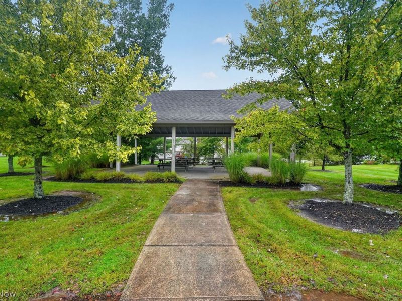 202 Fox Pointe Drive, Chardon, OH 44024 Photo 35