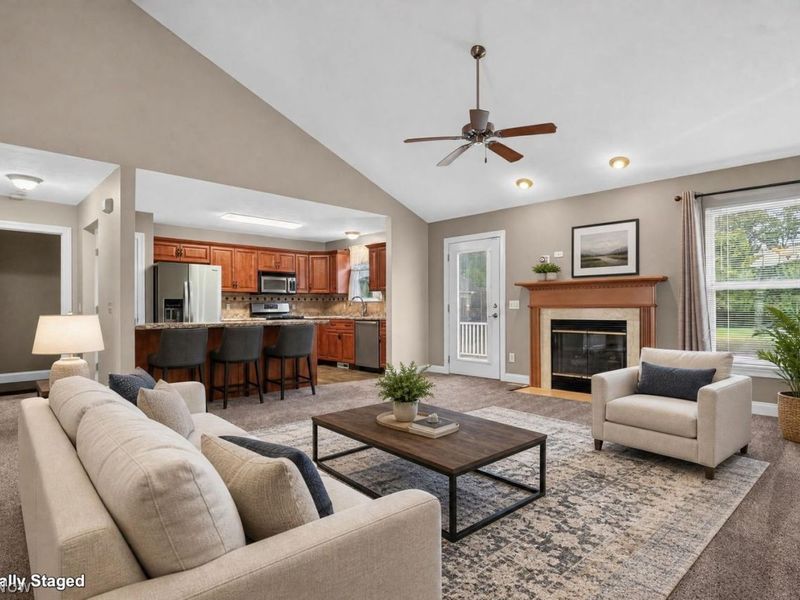 202 Fox Pointe Drive, Chardon, OH 44024 Photo 8