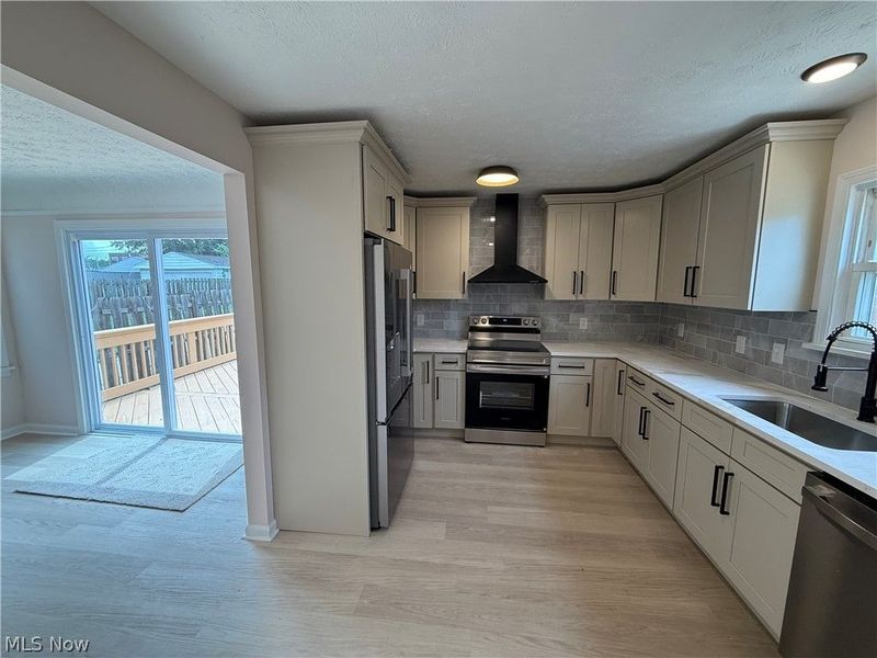5503 Luelda Avenue, Parma, OH 44129 Photo 10