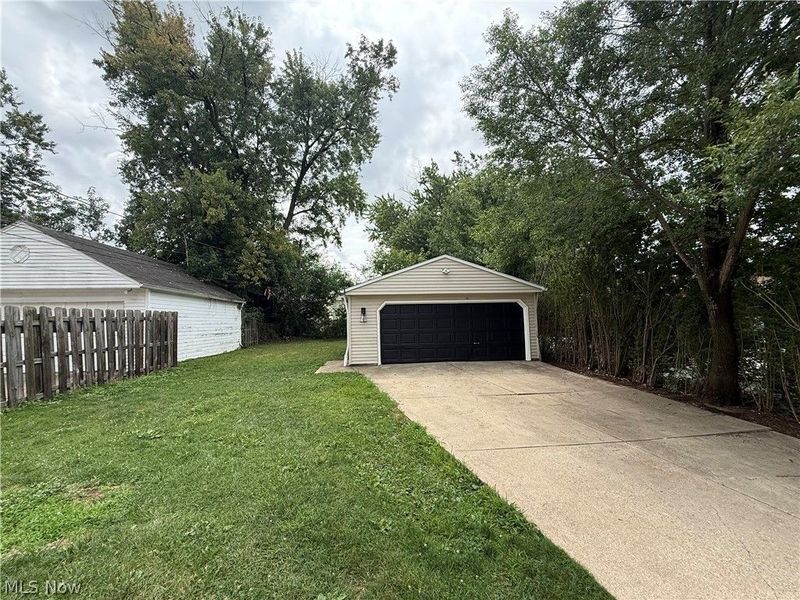 5503 Luelda Avenue, Parma, OH 44129 Photo 22