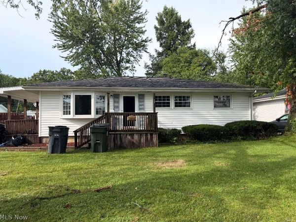 2938 Northwest Boulevard NW, Warren, OH 44485