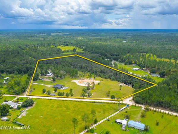 599 Ed Harrell Road , Hortense, GA 31543