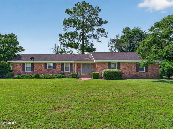 2027 Ellis Lane, Blackshear, GA 31516