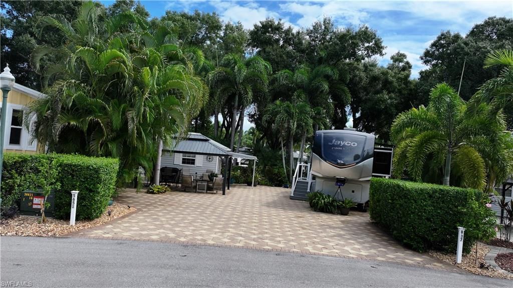 5651 Maplewood Ct , Fort Myers, FL 33905 Photo
