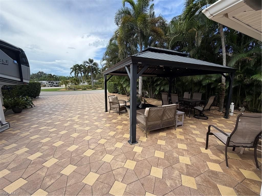 5651 Maplewood Ct , Fort Myers, FL 33905 Photo