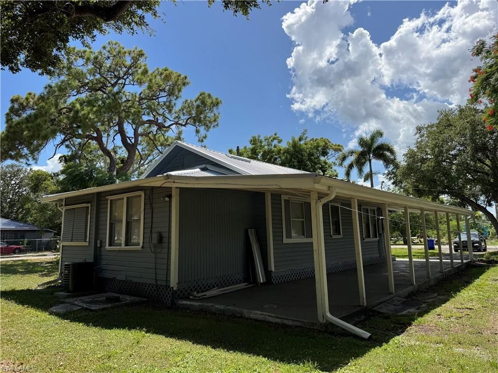 2525 Broadway, Fort Myers, FL 33901 Photo