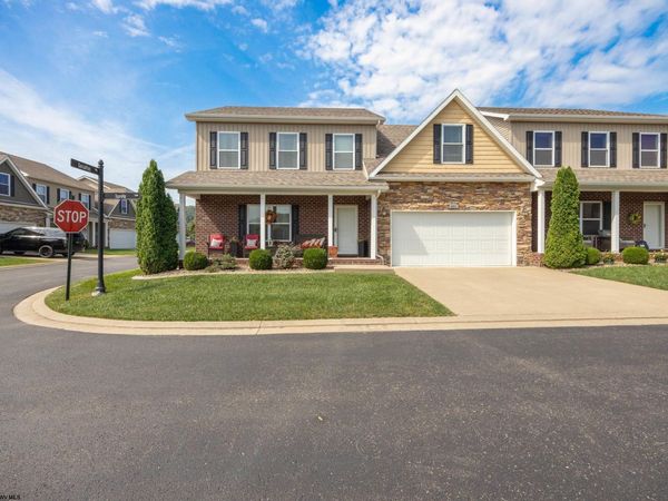 401 Tupelo Lane, Bridgeport, WV 26330
