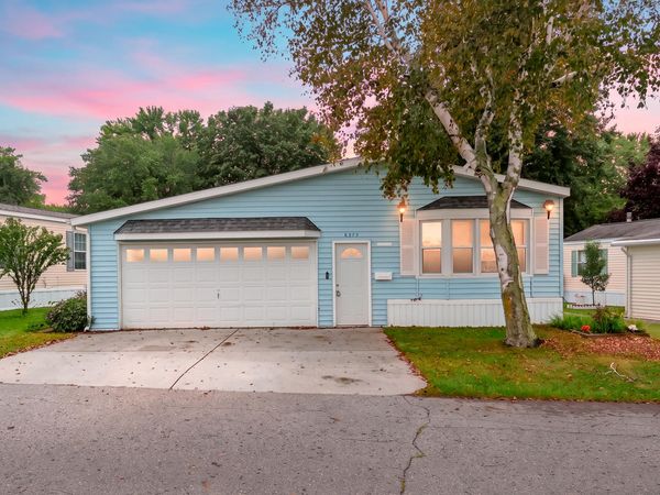 6375 Medford Way, Kalamazoo, MI 49009