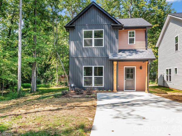 112 N Yadkin Avenue , Spencer, NC 28159