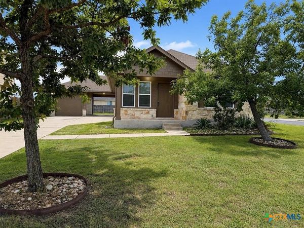 200 Mccoy Lane , Hutto, TX 78634