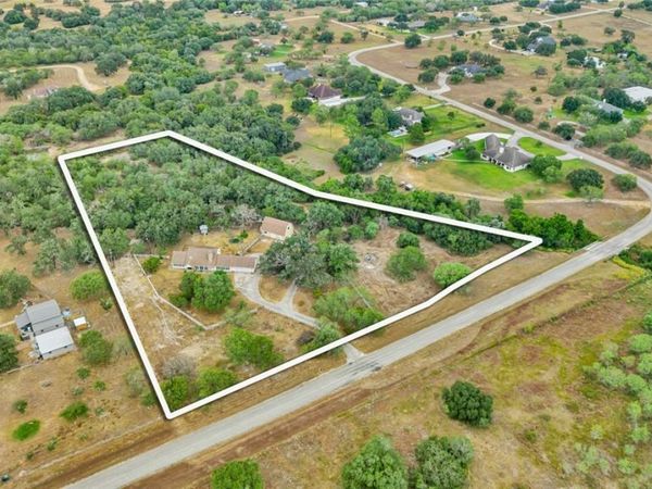 194 Westpark Avenue , Victoria, TX 77905