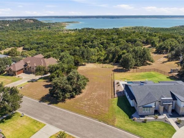 2124 Balcones Place , Belton, TX 76513
