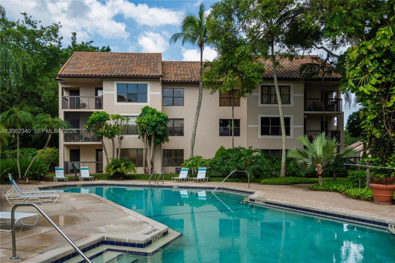4241 W Mcnab Rd , Unit 11, Pompano Beach, FL 33069 Photo